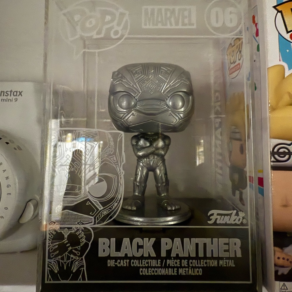 Black Panther Chase limited edition